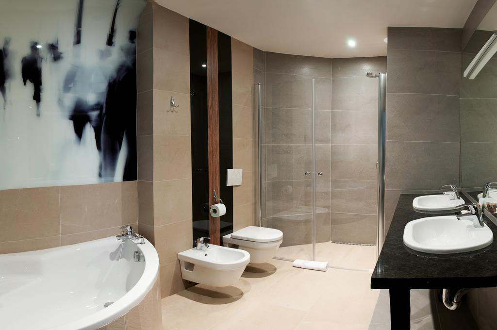 Hotel Piano Lublin Cameră foto